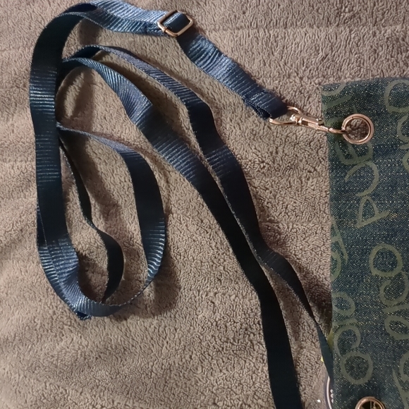 Robin Ruth Crossbody - Picture 4 of 5